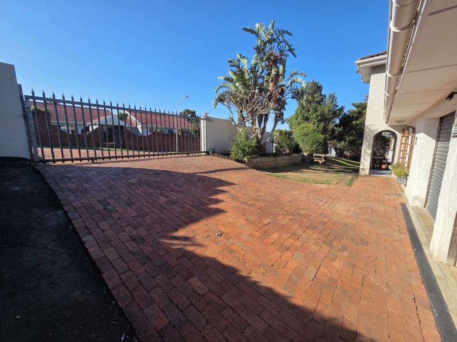 To Let 3 Bedroom Property for Rent in Vincent Heights Eastern Cape